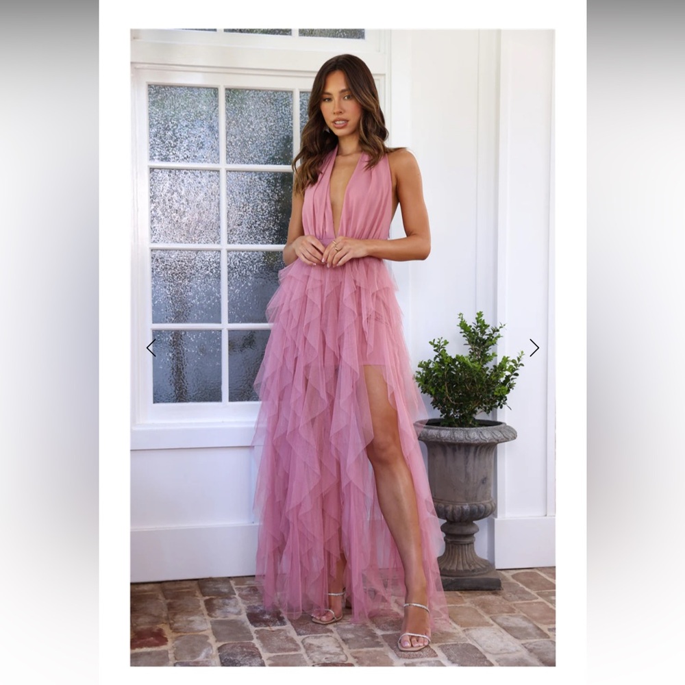 HELLO MOLLY | Into The Middle Tulle Halter Maxi Dress Pink in XS/US 2/AU 6 - Picture 3 of 15